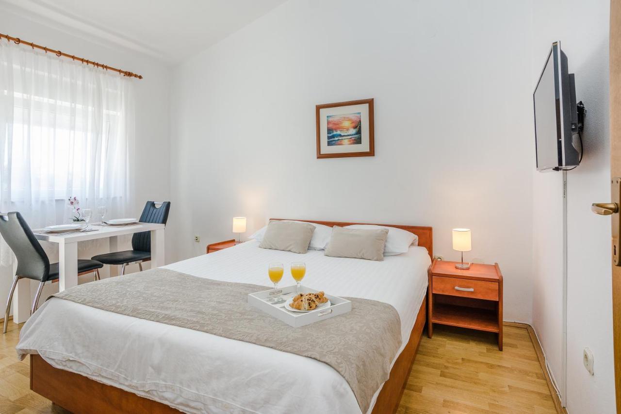 Apartments Marija Starigrad Paklenica Luaran gambar