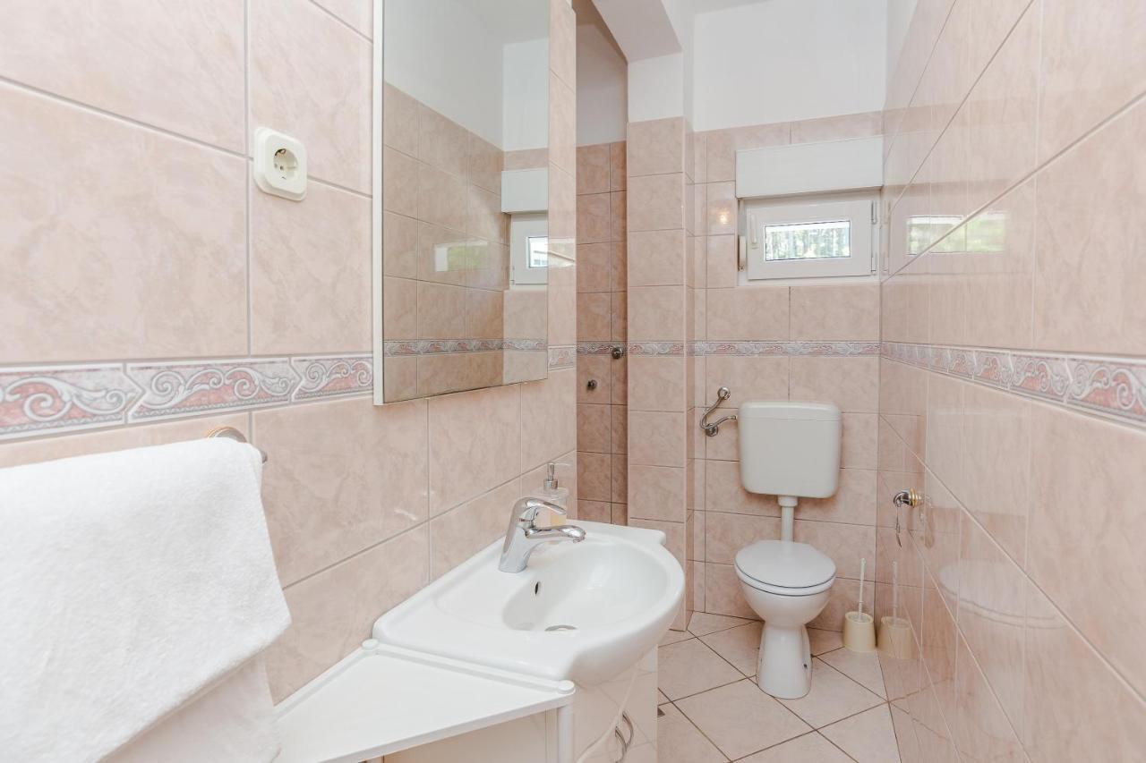 Apartments Marija Starigrad Paklenica Luaran gambar