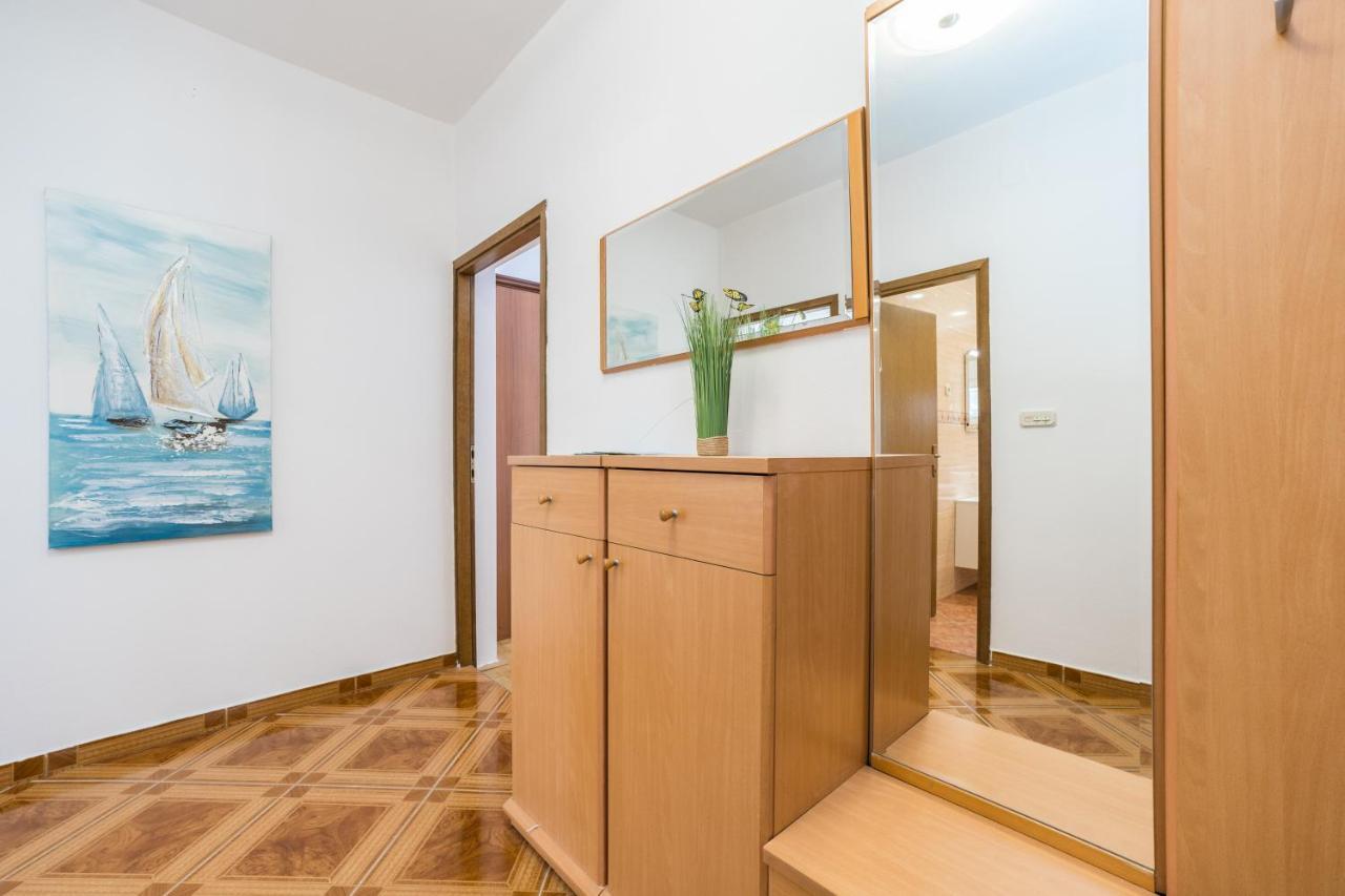 Apartments Marija Starigrad Paklenica Luaran gambar